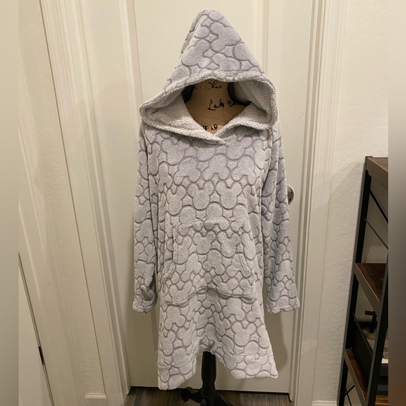 Mickey mouse fleece Hoodie - Picture 1 of 3